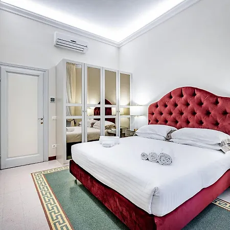 Three Via Roma Apartment