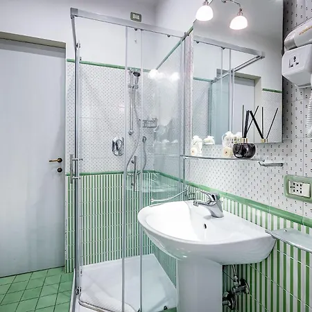 Three Via Roma Florenz