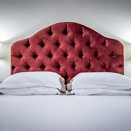 Three Via Roma Apartment *