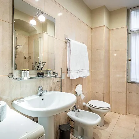 Three Via Roma Apartamento