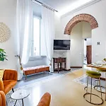 Three Via Roma Apartment