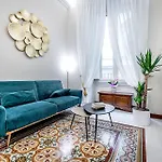 Three Via Roma Apartment