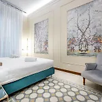 Apartment Three Via Roma Florence
