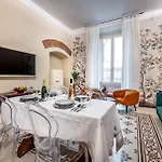Apartment Three Via Roma Florence