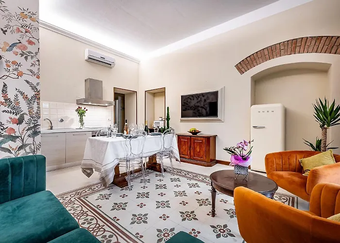 Three Via Roma Firenze